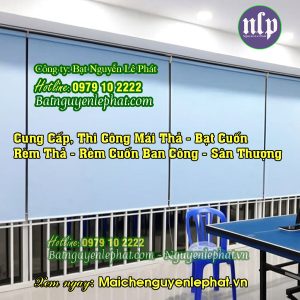 Rèm che mưa ngoài trời