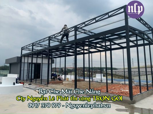 BẠT MÁI XẾP CHE NẮNG. Bạt được cấu tạo như các loại bạt che nắng